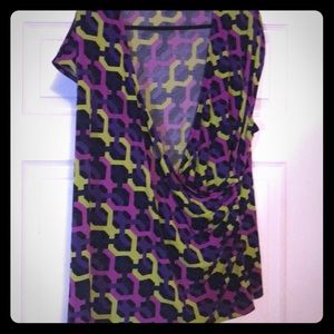 Liz Claiborne short sleeve crisscross top